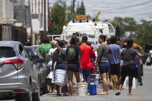 Desabasto de agua pone al borde del colapso hídrico a más del 70% de México