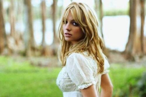 Reportero mexicano que entrevistó a Lady Gaga, recuerda cuando Britney Spears le hizo su icónica señal