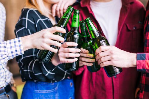 Fiestas sin alcohol, la nueva tendencia por la que apuestan los jóvenes en la CDMX