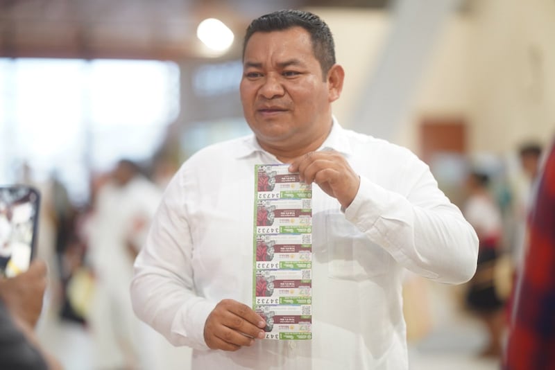 Gobierno de Chiapas y Lotería Nacional dignifican legado de la Reina Roja desde Palenque con Sorteo Superior