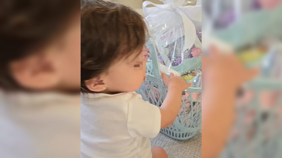 Mariel ya estaba ansiosa por abrir sus primeros regalos que llegaron desde el sábado.