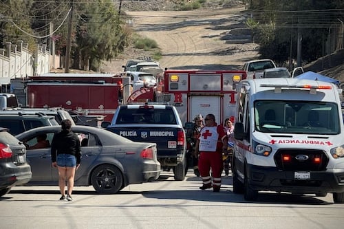 Decenas de niños intoxicados por desayunos escolares en primaria de México