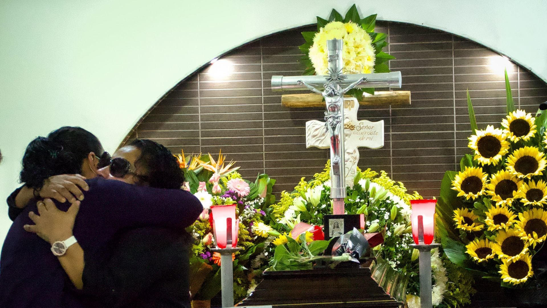 Llegada del cuerpo de Ariadna Fernanda a una funeraria. Foto: Cuartoscuro