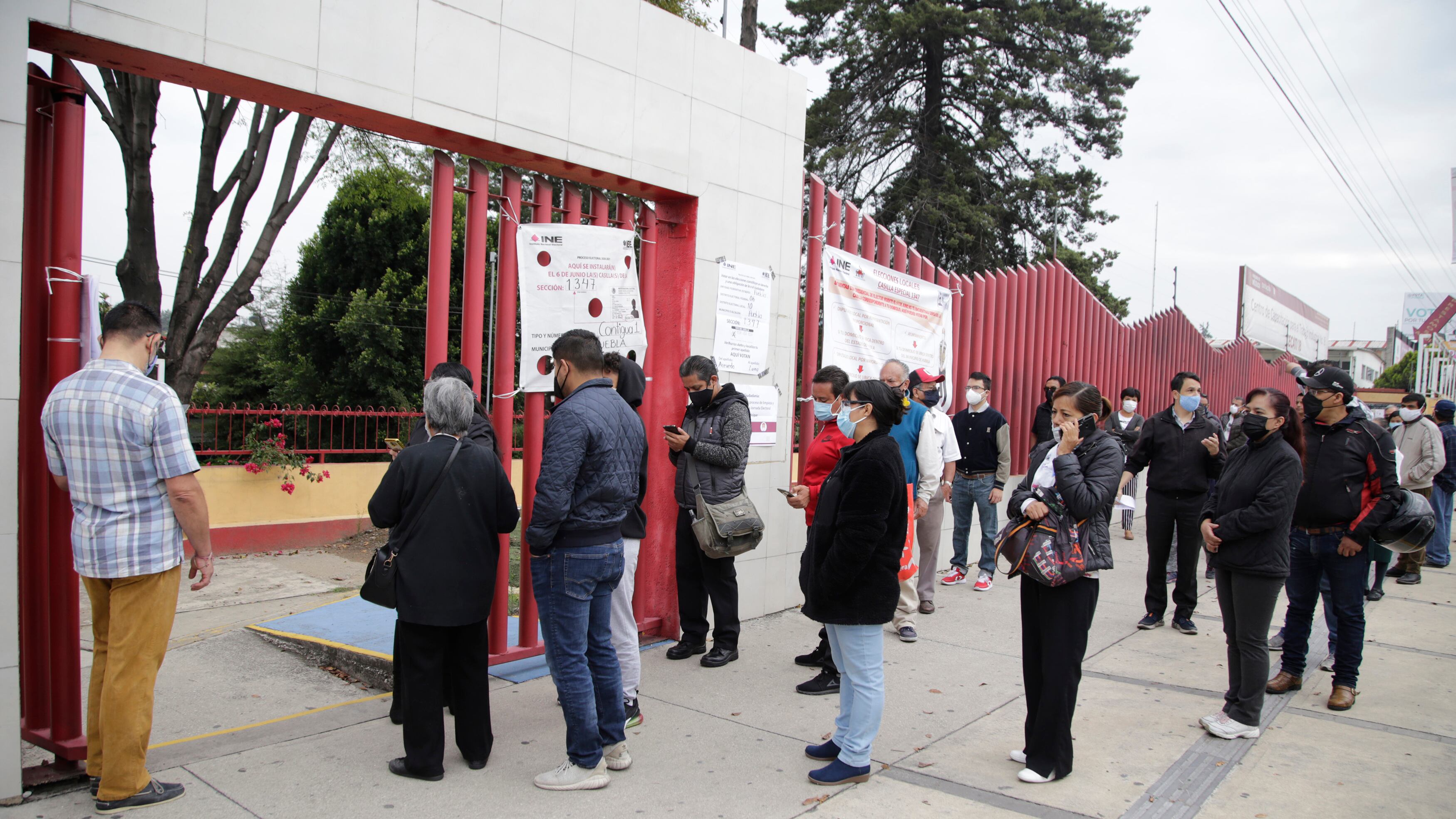 Con retrasos, inicia jornada electoral en municipios de Puebla