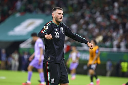 ¿Adiós a Europa? Club de la MLS tienta a Santiago Giménez con exorbitante sueldo