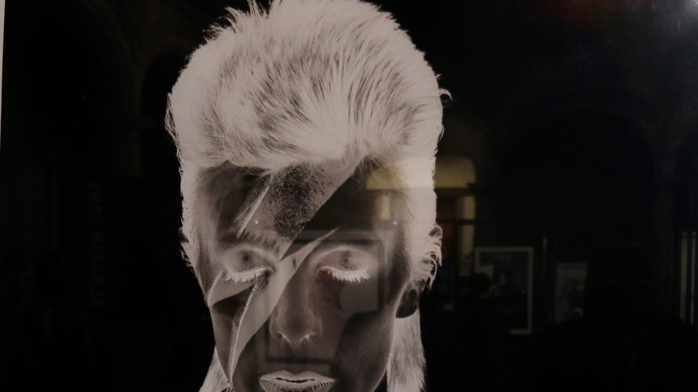Exposición David Bowie en la CDMX. Foto | Notimex