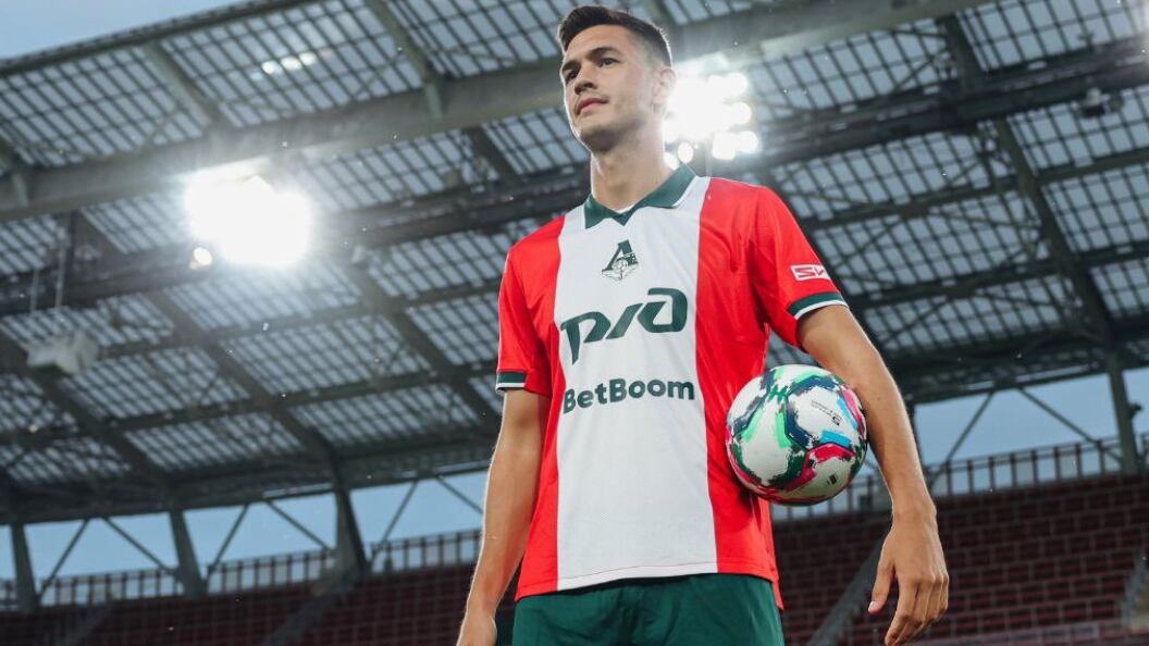 César Montes portará el dorsal 23 con Lokomotiv.