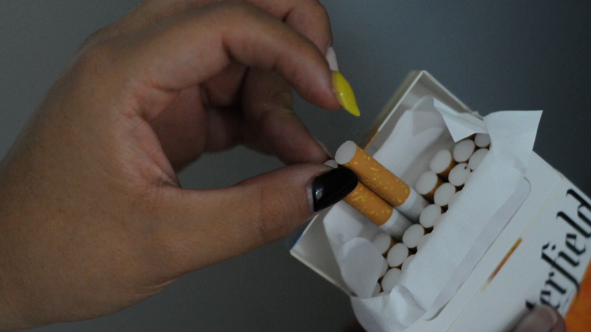 Esta mañana las autoridades de gobierno capitalinas anunciaron que 11 lugares ubicados en el Centro Histórico estará prohibido fumar cigarrillos y vapeadores, esto con el fin de reducir el consumo de estos productos.
