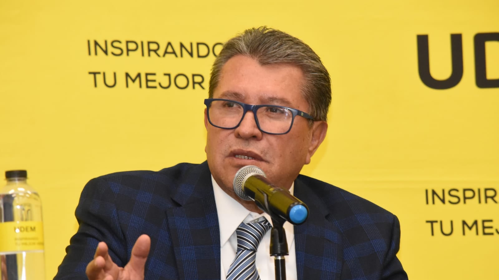 Monreal señaló que el piso está disparejo en la contienda a la candidatura presidencial.