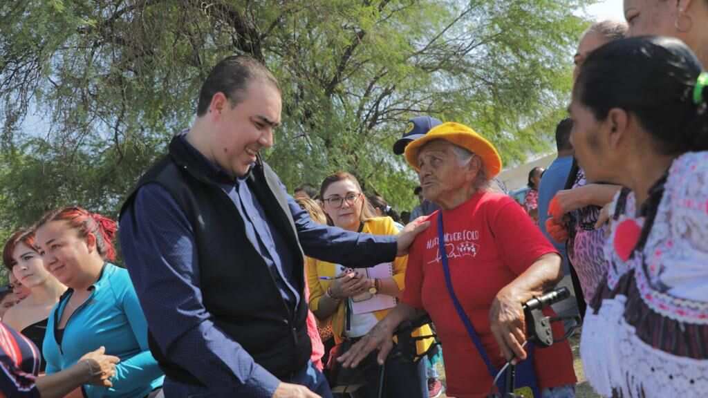 Treviño Cantú informó que capacitar al adulto mayor le da oportunidad de adquirir nuevas destrezas y conocimientos.