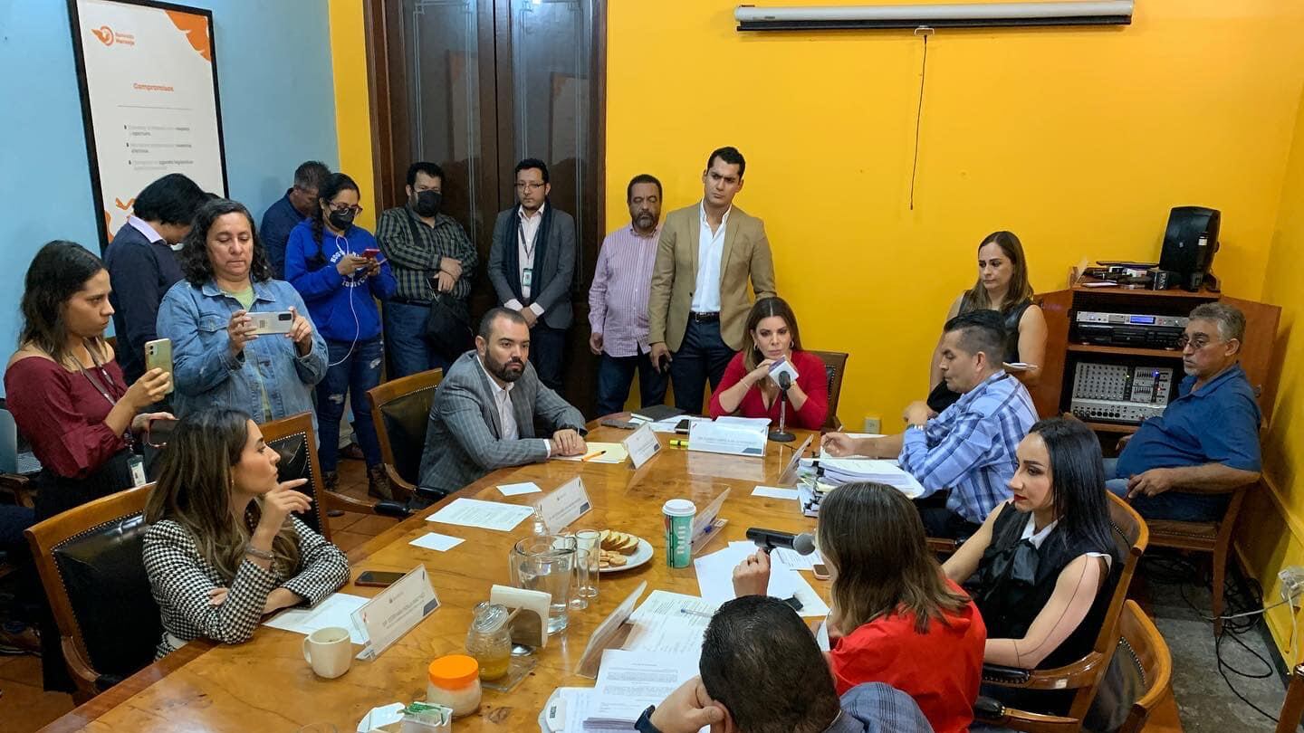 La ley marca que el Congreso tiene hasta el 15 de diciembre para aprobar el documento, pero se quieren anticipar tres semanas.