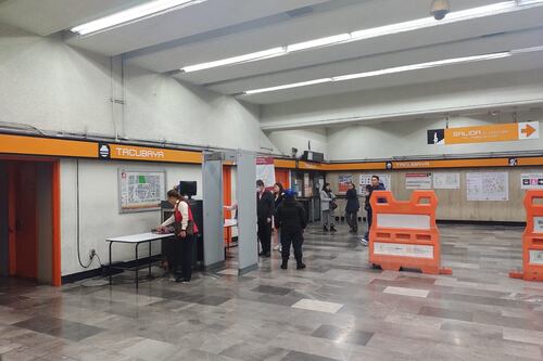 Instalan detector de metales en estación Tacubaya de la Línea 7 del Metro tras ataque