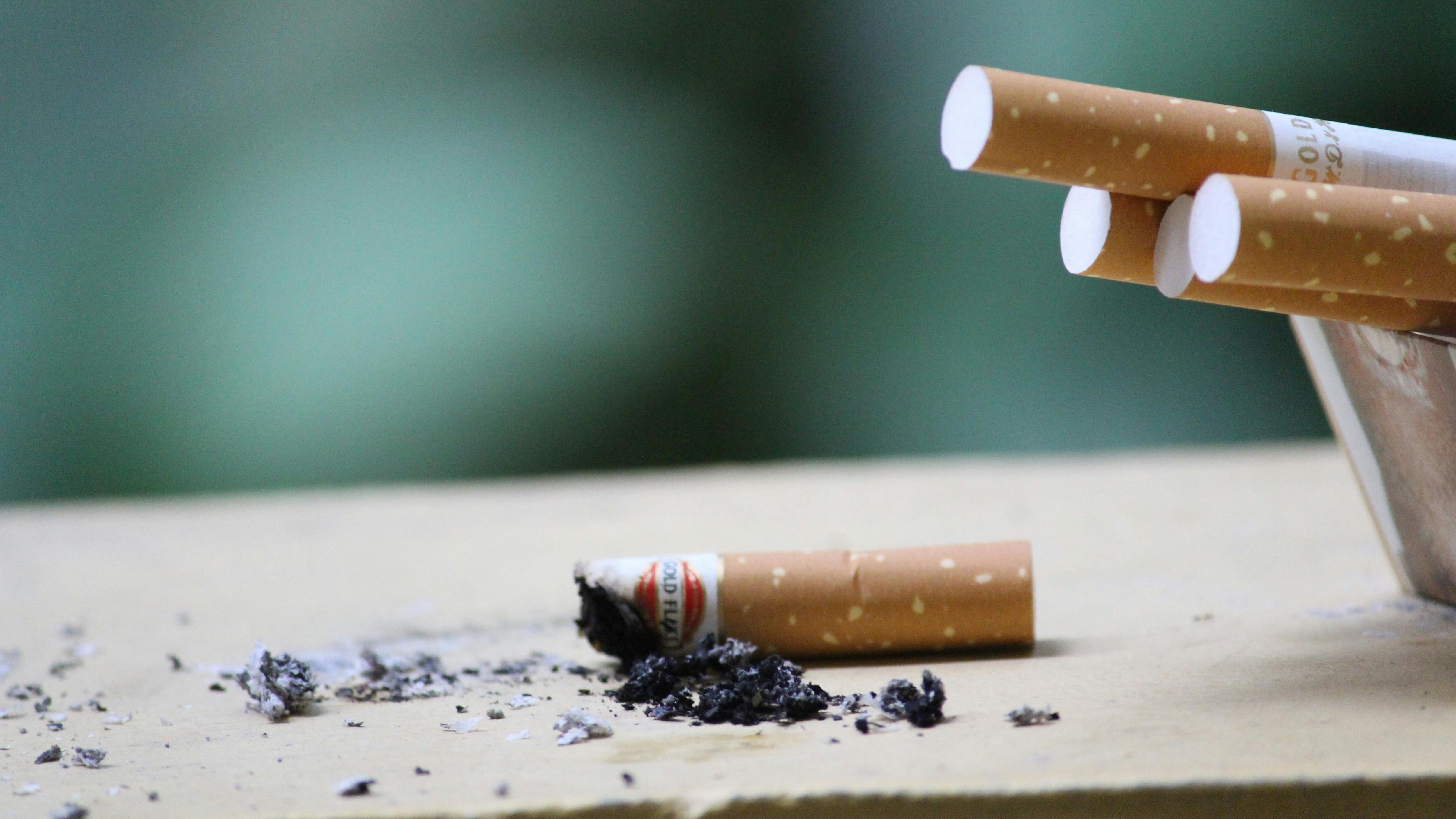 Dia Mundial Sem Tabaco: veja os malefícios do cigarro e quais alimentos podem te ajudar a parar de fumar