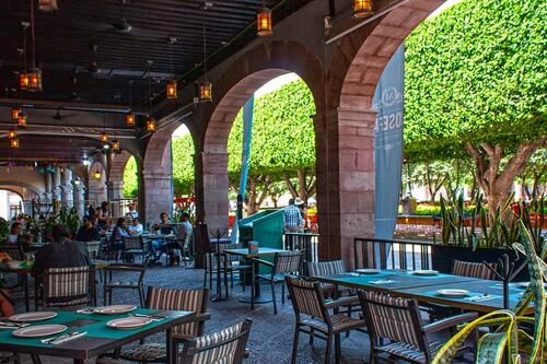 Buscan que hoteles y restaurantes usen paneles solares