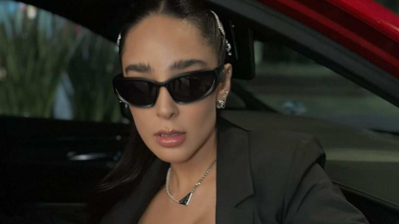 Manelyk asegura que casi pierde el ojo por tratamiento estético