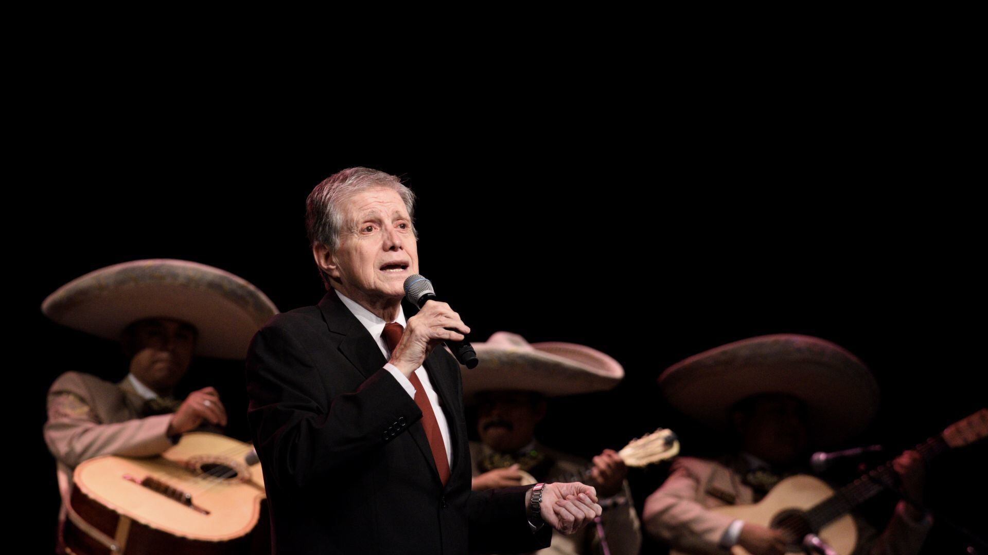 Héctor Bonilla,