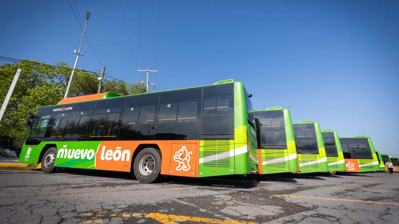 De esta manera se puso en operación una nueva ruta en Cadereyta Jiménez con 25 unidades nuevas y una configuración de 5 rutas alimentadoras dentro del municipio.