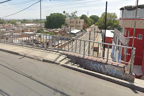 Van a derribar puente en Av. Corregidora por obras del tren