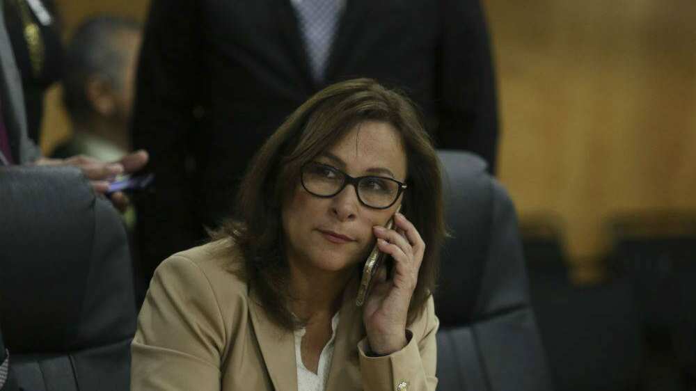 INE pide a Rocío Nahle borrar tuits por veda electoral