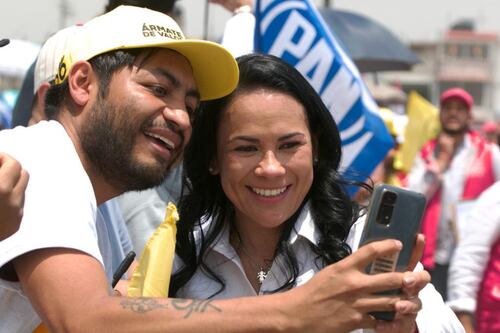 Alejandra del Moral convive con simpatizantes de Acolman