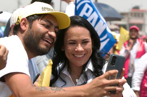 Alejandra del Moral convive con simpatizantes de Acolman