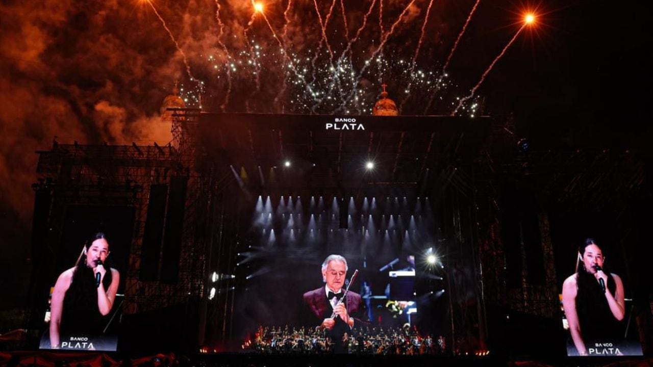 Banco Plata festeja con concierto en el Zócalo de la CDMX