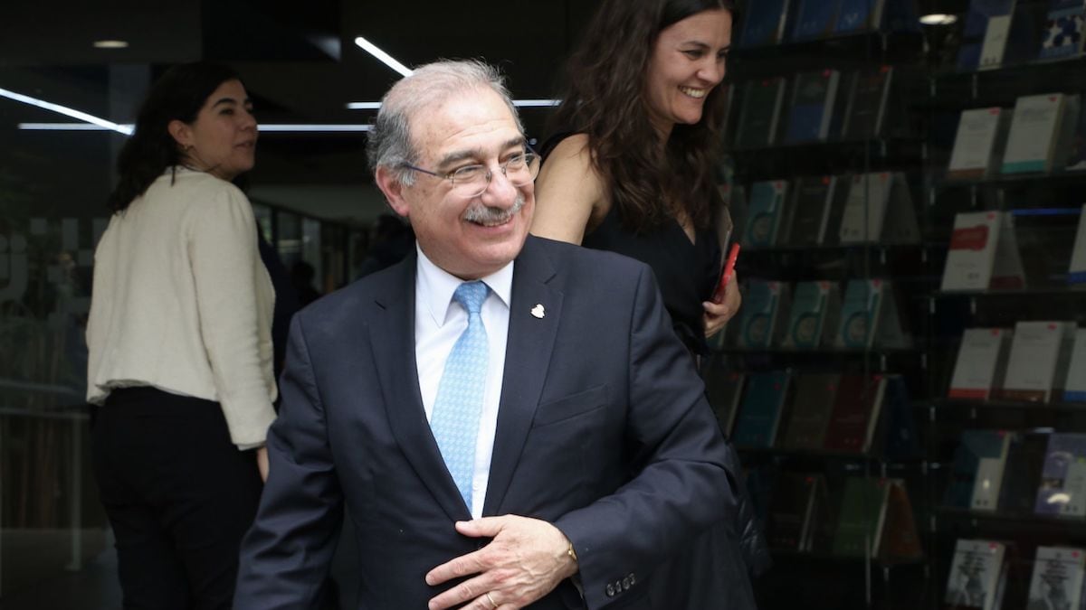 Alberto Pérez Dayán.