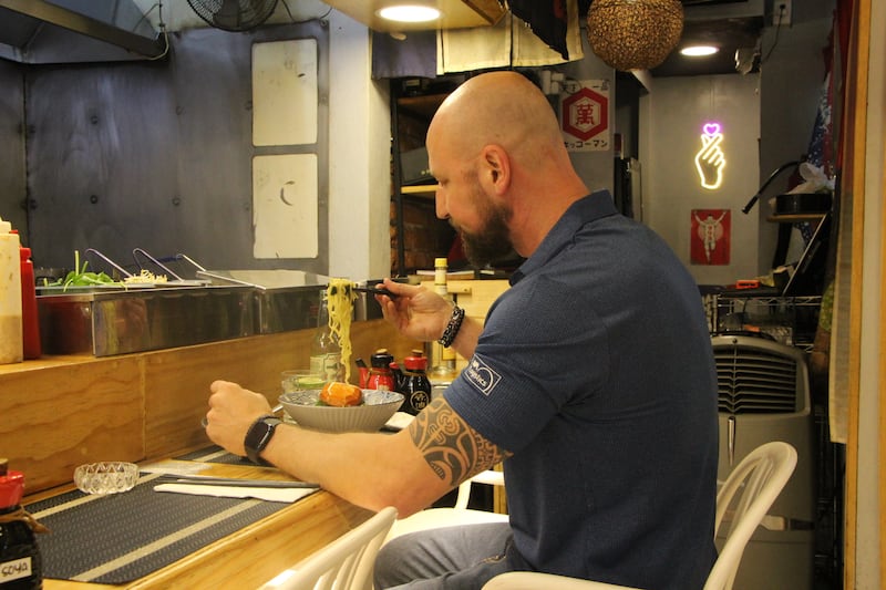 Este restaurante del chef Shige Takane  celebra la comida Nikkei mexicana con ingredientes frescos del día y recetas con historia