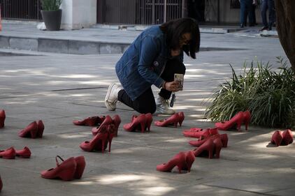 Zapatos Rojos llega al Museo de Memoria y Tolerancia para luchar contra la violencia de género