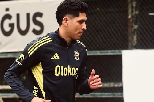 Edson Álvarez vuelve a entrenar y sacude la pelea por la titularidad rumbo al Mundial 2026