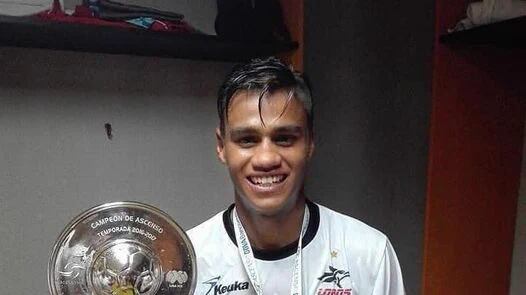 Carlos Martínez no pudo debutar en Primera División I Redes