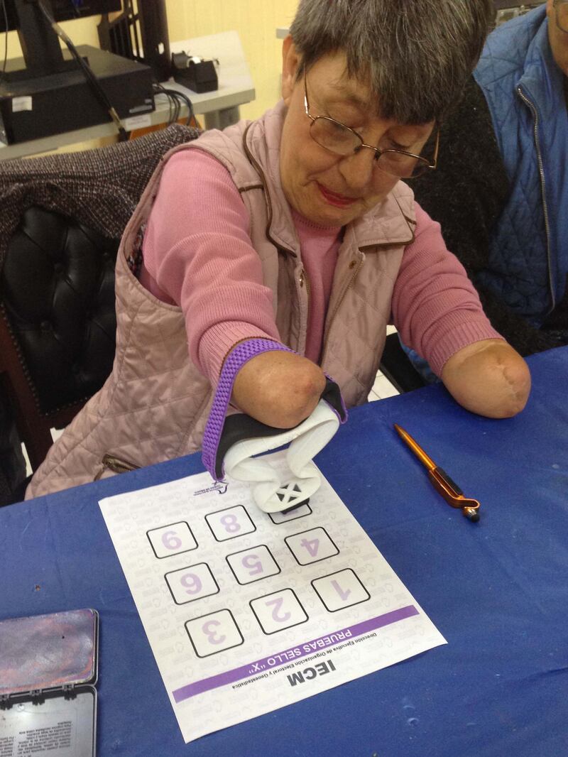 Sello X para voto de persona con discapacidad