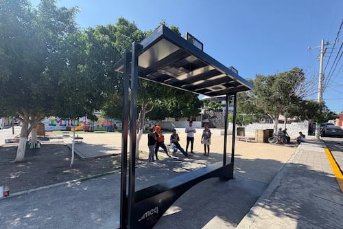 AMEQ mejora accesibilidad para adultos mayores en San Pedro Mártir