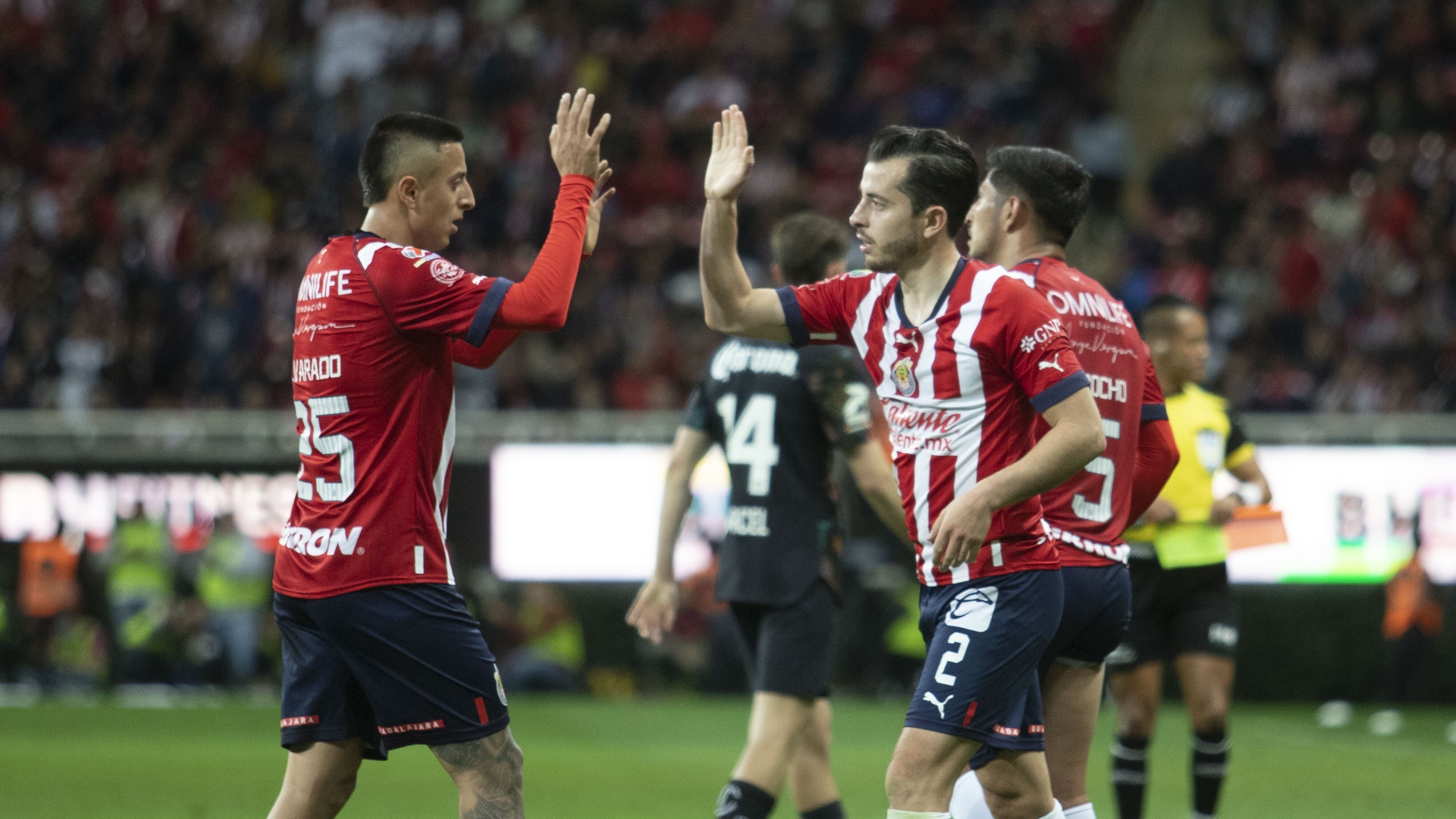 Roberto Alvarado and Alan Mozo