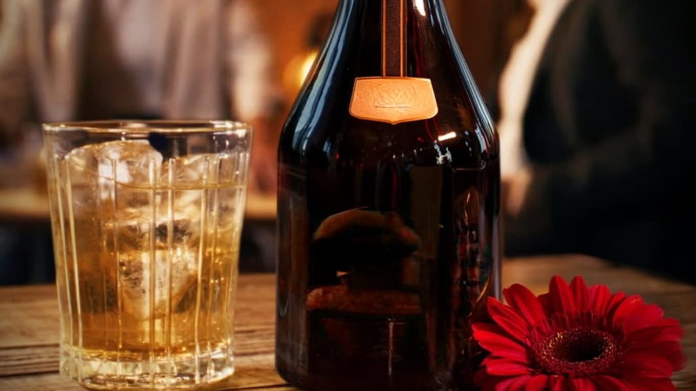 Aquí te compartimos algunas recetas con este licor sabor a Mazapán y otros cócteles de temporada con los que sorprenderás a tus invitados