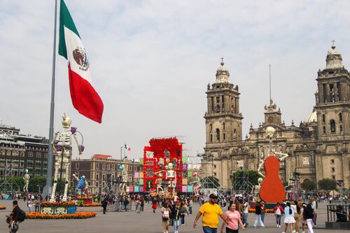 Zócalo podría cambiar de nombre por uno basado en la Constitución Mexicana, afirma Brugada