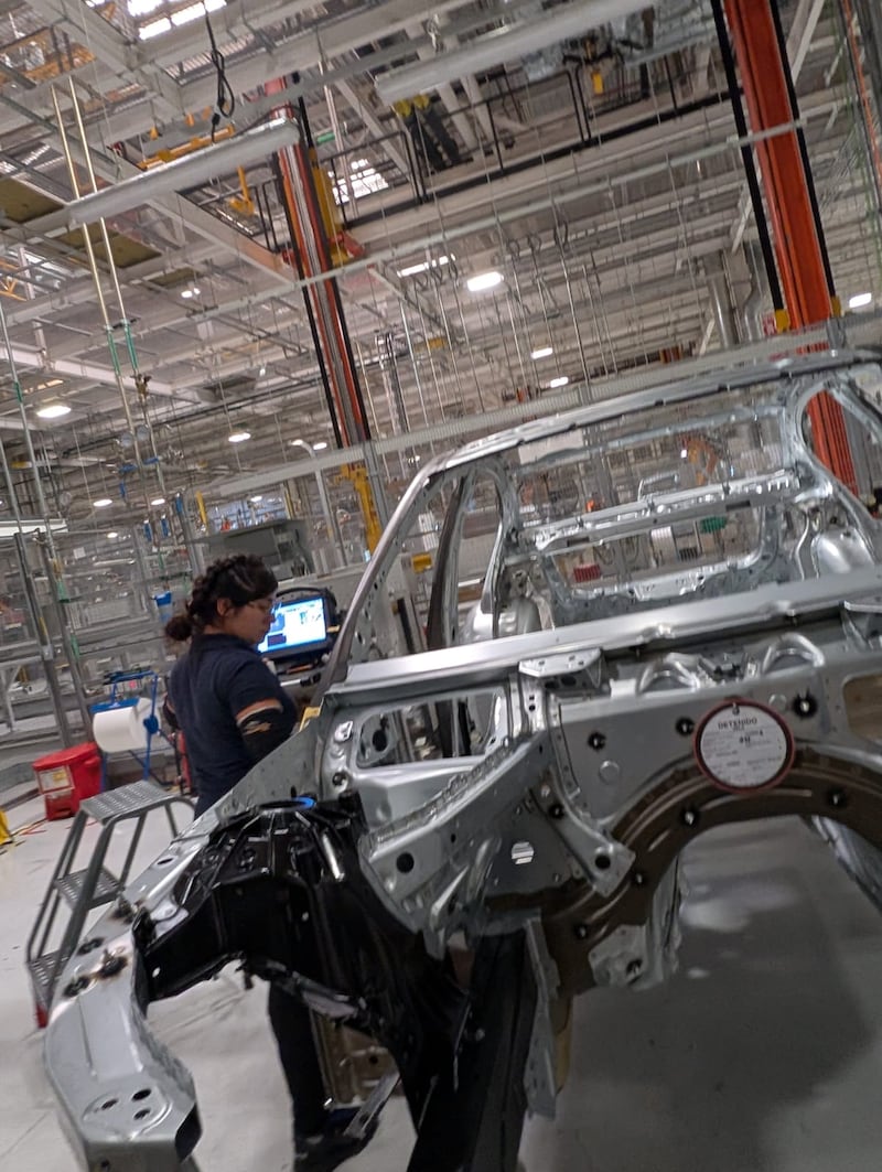 Visitar BMW Group Planta San Luis Potosí es una experiencia única que si la complementas con museos y gastronomía local, tendrás un viaje completo que mezcla motores, cultura y buen comer