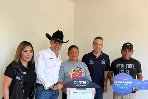 Municipio de El Marqués e IVEQ entregan obras de ampliación de vivienda en El Marqués