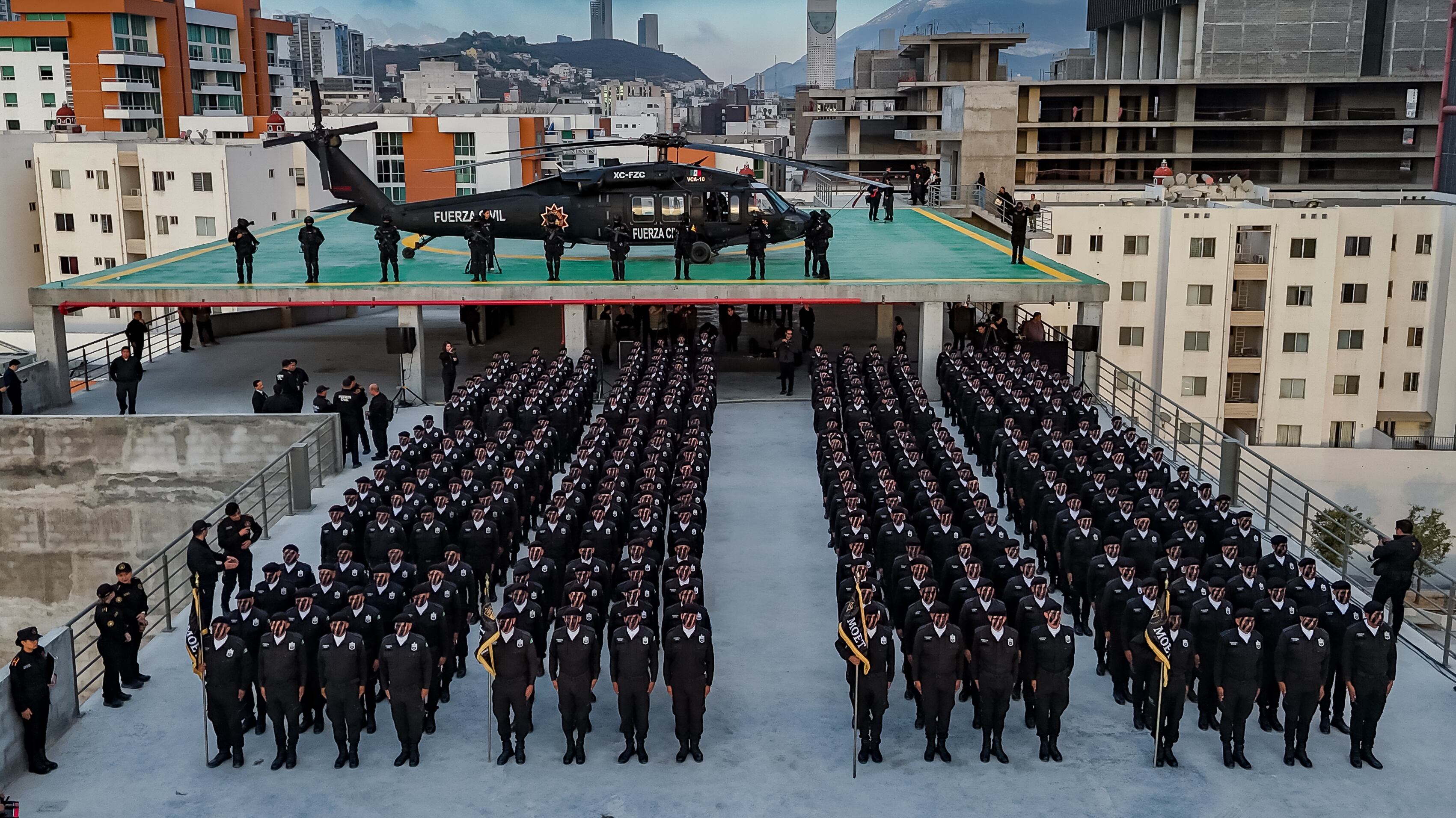 Fuerza Civil tiene 323 nuevos integrantes.