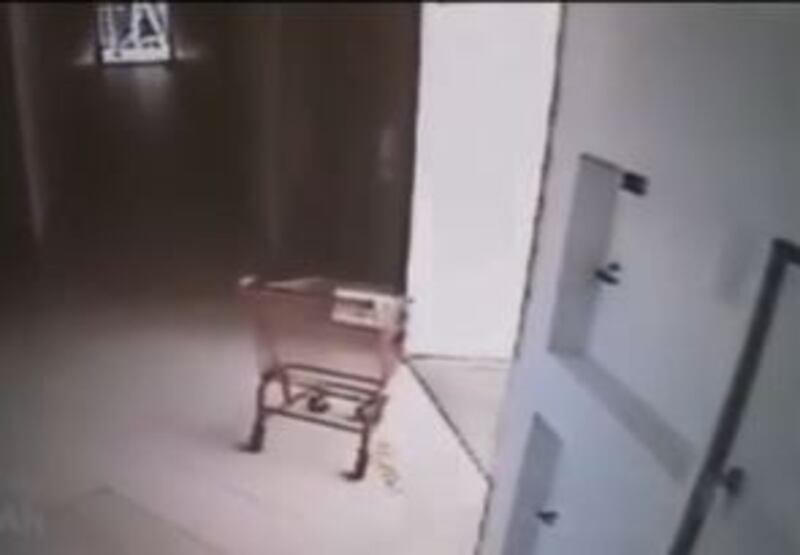 Fantasma en un supermercado durante la pandemia causa revuelo en TikTok