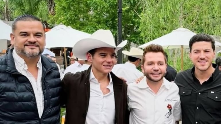 Numerosos políticos y amigos festejaron a Mike Flores por su cumpleaños el pasado fin de semana.