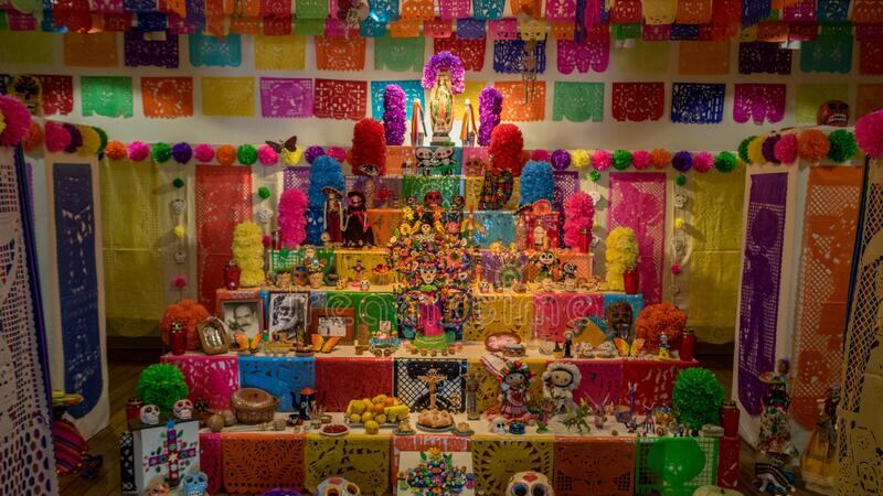 Altar de Día de Muertos