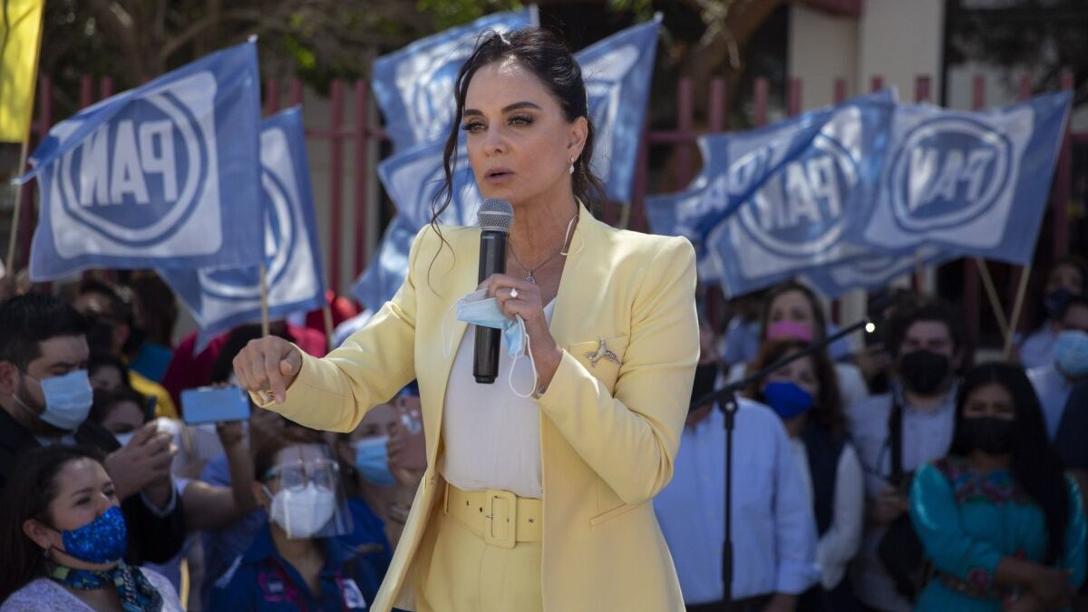 Lupita Jones asegura “no haber leído nunca un libro de política”