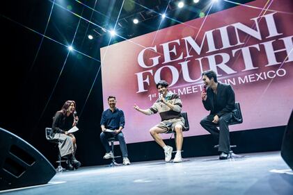 Los actores tailandeses Gemi Fourth se reunieron con sus fans mexicanos por primera vez el Teatro Metropolitan