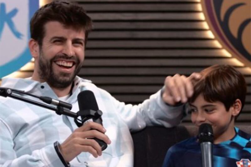 Piqué es nuevamente criticado por usar a su hijo tal y como lo hizo con Shakira.