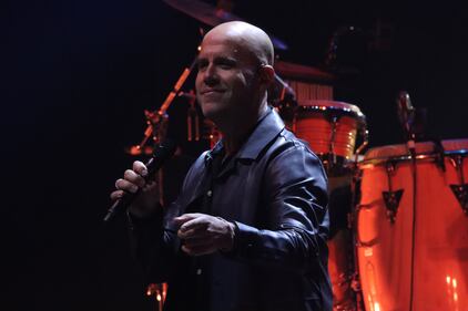El músico peruano volvió a demostrar su talento arriba del escenario del Pepsi Center WTC, deleitando a sus fanáticos con los temas que han marcado su carrera.