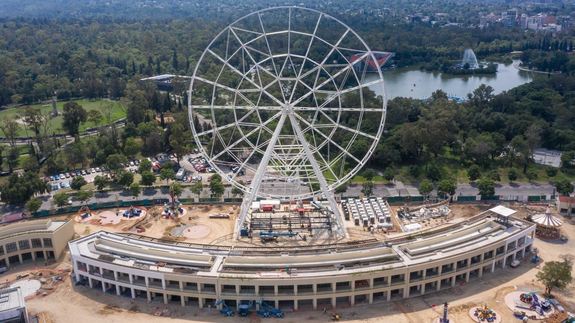 Avances en las obras de la construcción del proyecto urbano "Parque Aztlán" el cual se contemplaba ser inaugurado el próximo 30 de agosto.