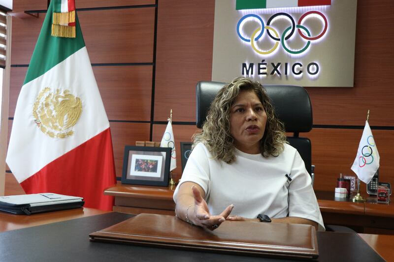Mary José Alcalá - COM