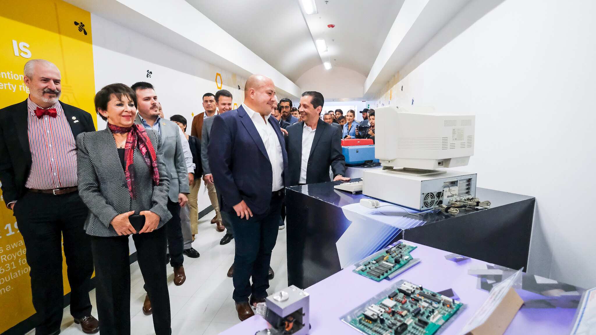 El programa incluirá tres etapas que implican incentivos y la capacitación del personal.