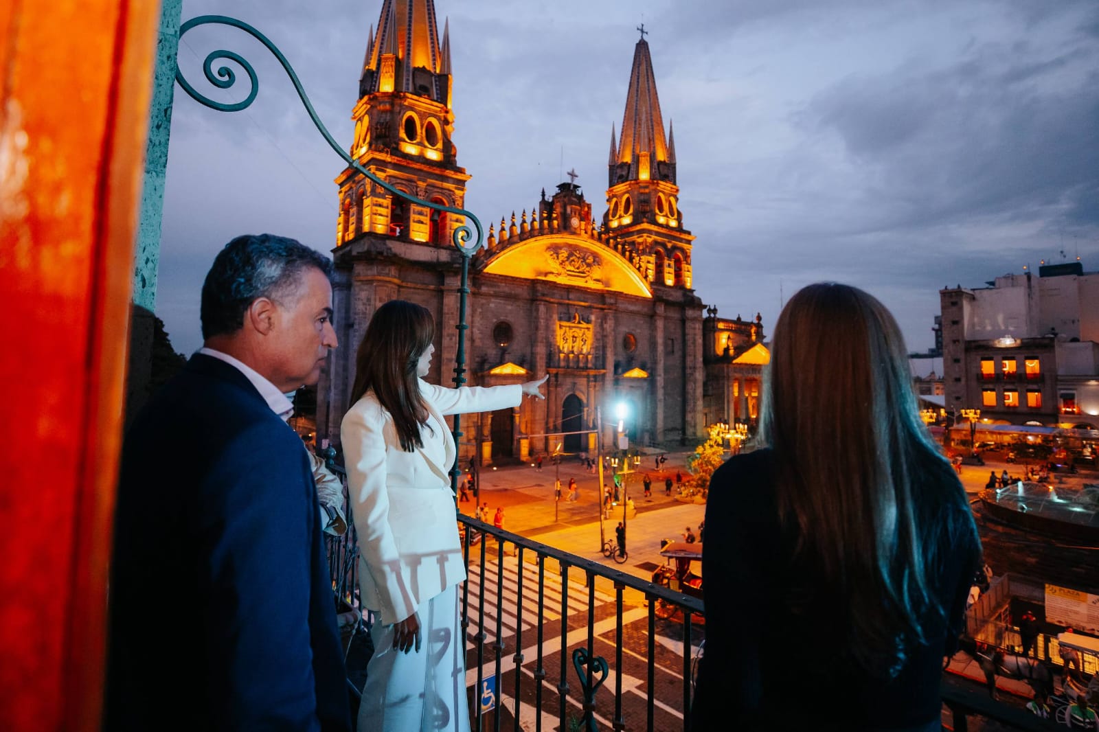 CORTESÍA